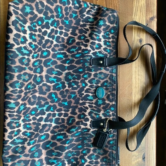 Coach Handbags - Coach Weekender Tote Bag Purse & Pouch Insert